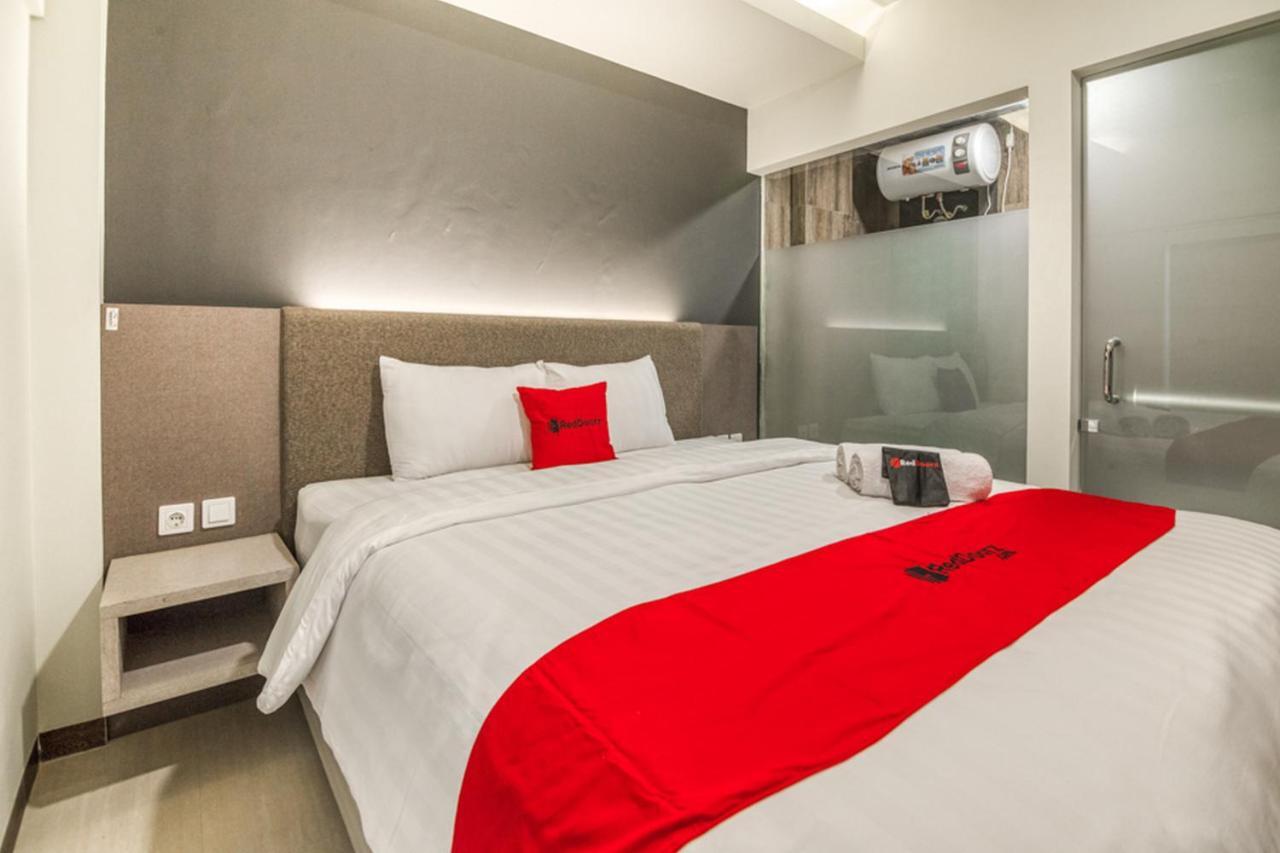Reddoorz Plus Near Akademi Kepolisian Semarang 3 Экстерьер фото