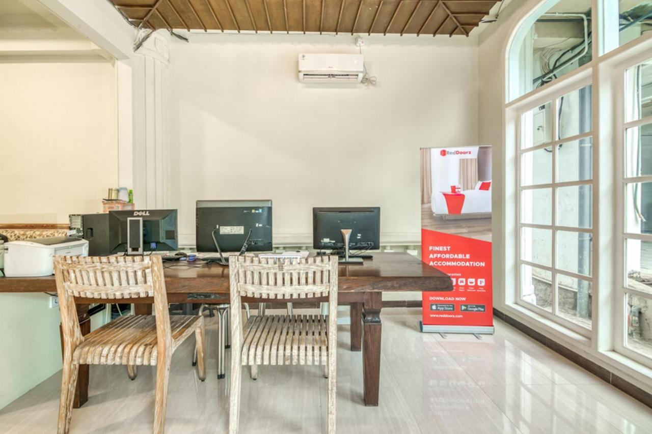 Reddoorz Plus Near Akademi Kepolisian Semarang 3 Экстерьер фото